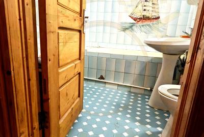 Apartament spațios 3 camere in Mioveni ultracentral - 10