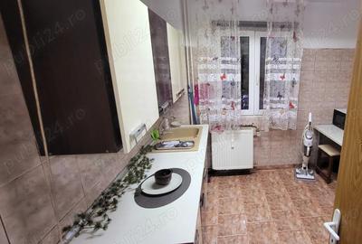Apartament 4 camere - decomandat - Titan - 6