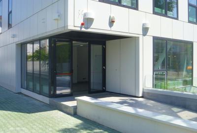 Spatiu birouri de inchiriat -  1/2 din etajul 1 + locuri de parcare - 3