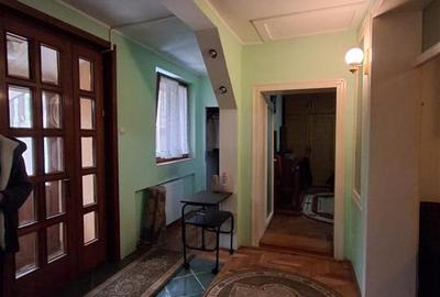 CASA DE VANZARE SATUL CATOLIC CARTIER 6 MARTIE ONESTI - 14