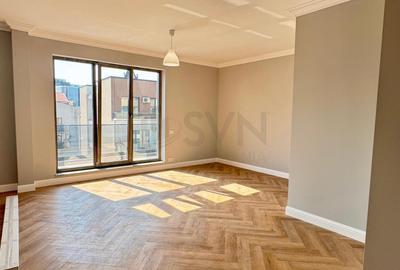 Apartament cu 3 camere decomandat în Aviației