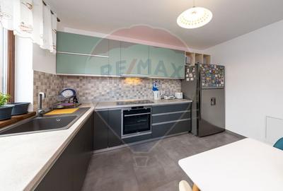 Casă individuală,cu beci, în cartierul Izvor – eleganță  confort - 14