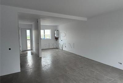 Duplex superb - toate utilitatile - personalizare interioara - 2