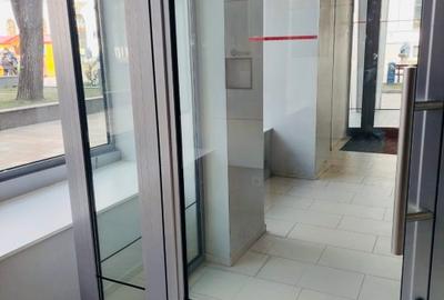 Spațiu pietonal ultracentral, 2 laturi, lângă Primărie și Filarmonică - 11