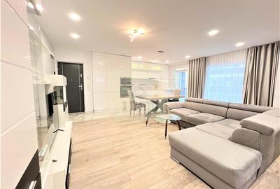Apartament cu 3 camere semidecomandat, mobilat în Central