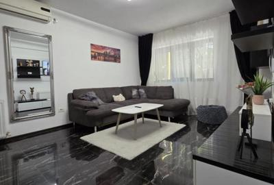 De vanzare – Apartament 2 camere, zona Faleza Nord, la doar 50 m de plaja - 1