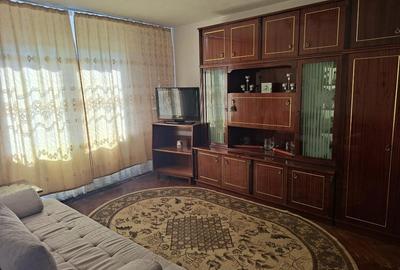 De inchiriat apartament cu 3 camere in Tudor - 9