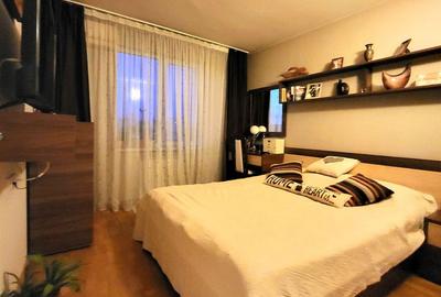 Apartament cu 3 camere decomandat, mobilat în Circumvalațiunii