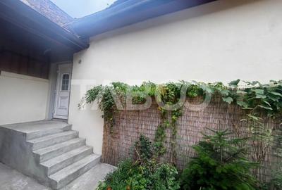Apartament cu 4 camere semidecomandat în Orașul de Jos