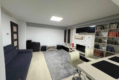 Apartament 3 camere - de inchiriat - zona Lunei - 1