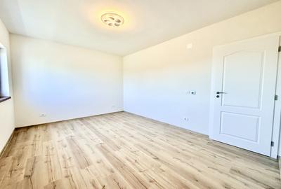 Duplex premium cu 5 camere -zid dublu- pozitie excelenta - Dumbravita - 9