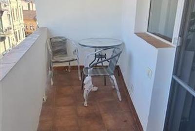 Ap. 2 camere, et.3, la bloc, 82mp, central -Piata Catedralei - 10