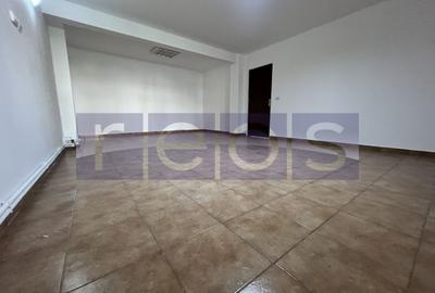 Casă cu 9 camere în Vitan