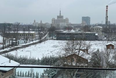 Apartament cu 2 camere semidecomandat în Străulești