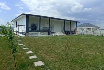 Casa de vanzare 4 cam 2 bai teren 900 mp Saftica-Dumbraveni - 1