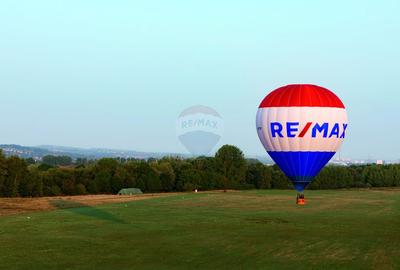 Teren Construcții intravilan de 438 mp, în Bujac