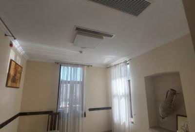 Ultracentral - cladire emblematica D+P+1+M, 430 mp., curte 200  mp. - 12