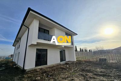 1/2 Duplex de Vânzare, 4 Camere, 350mp Teren, Zona Dealul Furcilor - 1