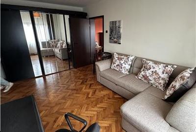 Apartament cu 3 camere decomandat, mobilat în Circumvalațiunii
