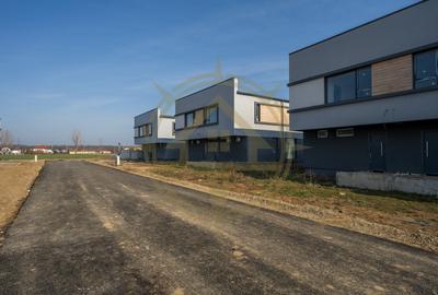 DOM00248 - Comision 0 Harmony Residence | Vile spatioase | Piscina complex - 7