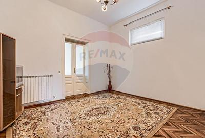Apartament 4 camere spațioase,  curte,  zona Piata Catedralei - 5