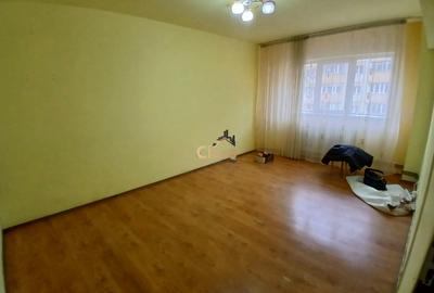 Apartament cu 2 camere decomandat în Mărăști