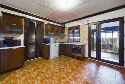 Vila cu 5 camere de vanzare Darza- Crevedia - 4