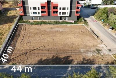 Teren Construcții intravilan de 1780 mp, în Cârcea