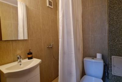 Închiriez apartament 2 camere. Faleza Nord - 1