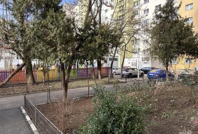 IANCULUI / 2 G.S. / BALCON 10 MP / LIBER - 25