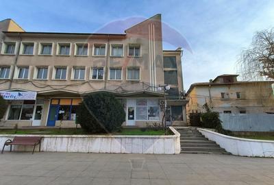 Spațiu comercial multifuncțional Măcin, județul Tulcea - 1