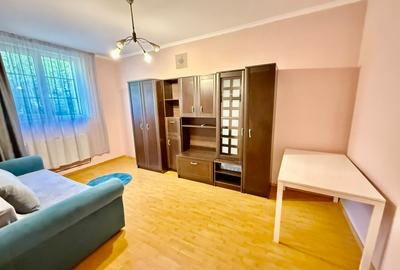 Garsonieră decomandată, mobilată în Floreasca