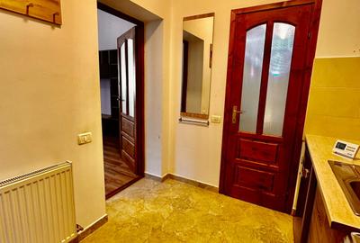 Casa + Spatiu Comercial  * Central * Brasov * - 9