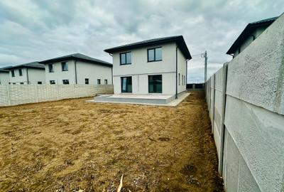 Casă individuală cu 4 camere în Berceni