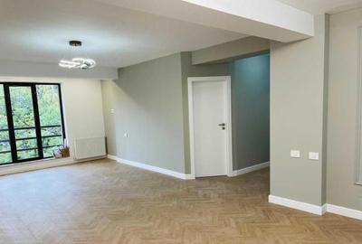 Universitate birouri clasa A - 7