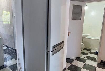TITAN, apartament 2 camere decomandat, et.3, metrou 1 Decembrie - 12