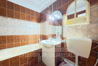 Apartament cu 3 camere | 2 bai | 69 mp | Cetate - Mercur - 7