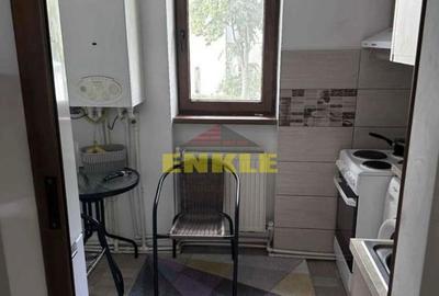 De vanzare apartament cu 2 camere, zona Scolii 7. - 6