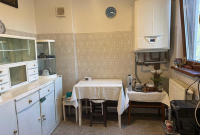 Vanzare apartament patru camere vila D+P+1+pod curte Cotroceni metrou Eroilor - 11