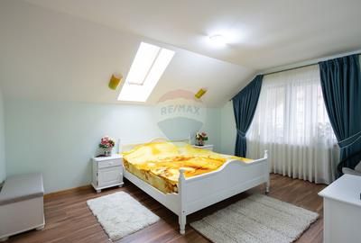Casa spatioasa de vanzare - 58
