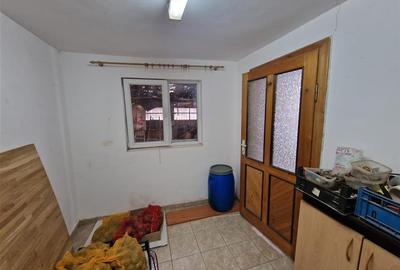 Casa cu 2 camere+living, renovata complet, in Episcopia Bihor - 13
