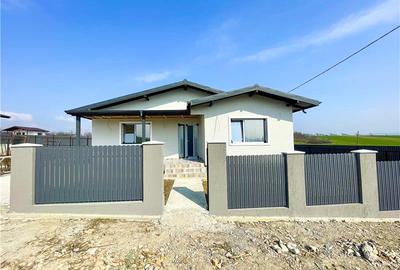 Casa cu 3 camere, 400mp, de vanzare in Miroslava-Ciurbesti. Comision 0 - 16