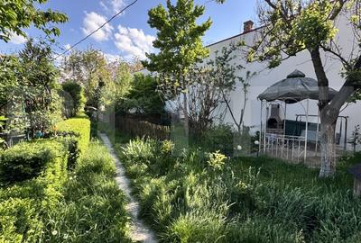 Apartament cu 3 camere, 73 mp utili + 67 mp curte, zona Bd. 21 Decembrie - 16