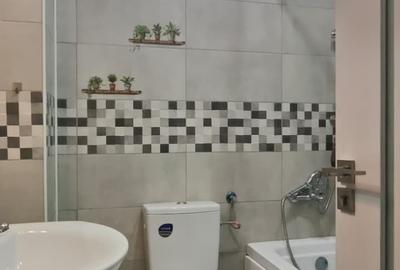 2 camere decomandat + CURTE proprie la cativa pasi de Metrou - 8