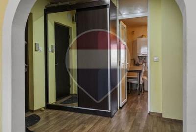 Apartament cu 4 camere de vânzare în zona Sebastian - 10