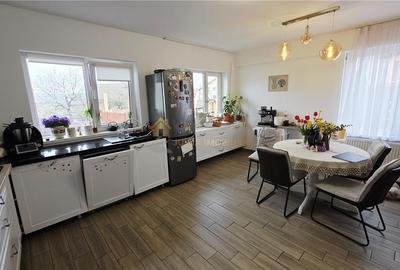 CASA 5 CAMERE 196 MP TEREN 225 MP DAMBUL ROTUND - 6