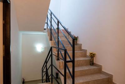 Garsonieră în vilă modernă (2015) | Liniște și intimitate - 18