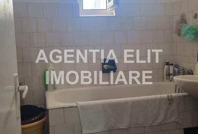 Apartament 2 camere, zona Scolii nr 8 - 9