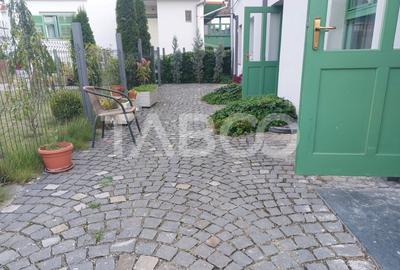 Apartament renovat 105mp 3 camere curte proprie 340mp in acte Cisnadie - 1