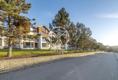 Apartament cu 3 camere semidecomandat în Exterior Vest